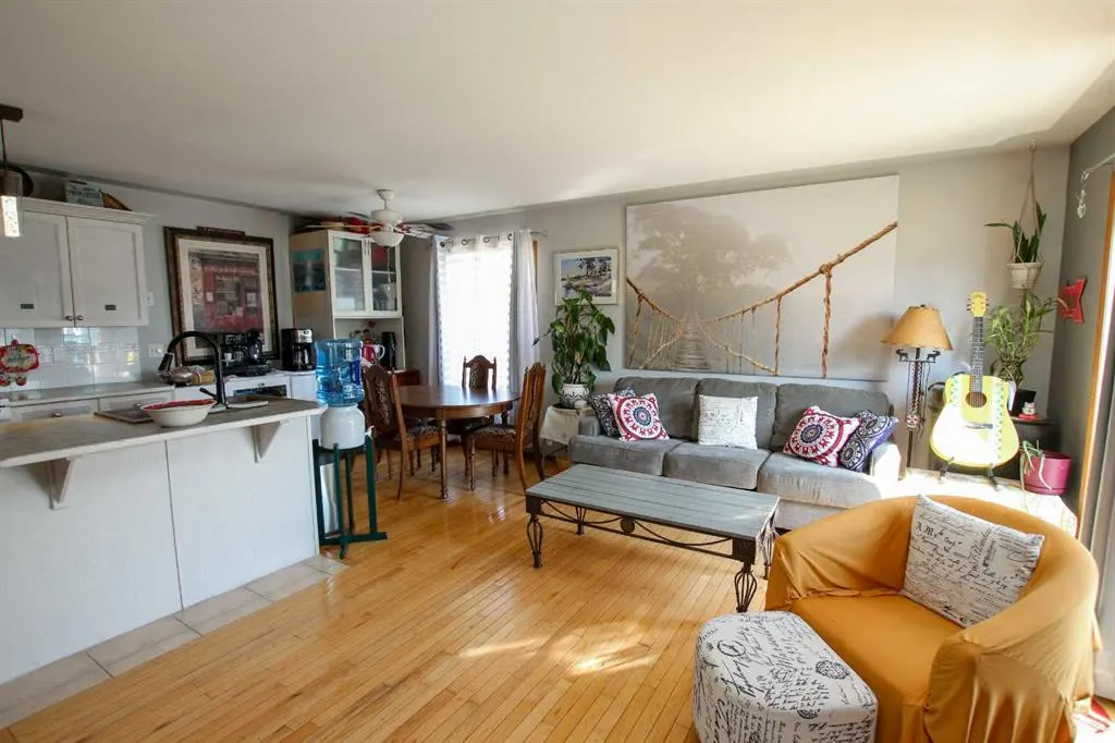 4622 44 Street, #1