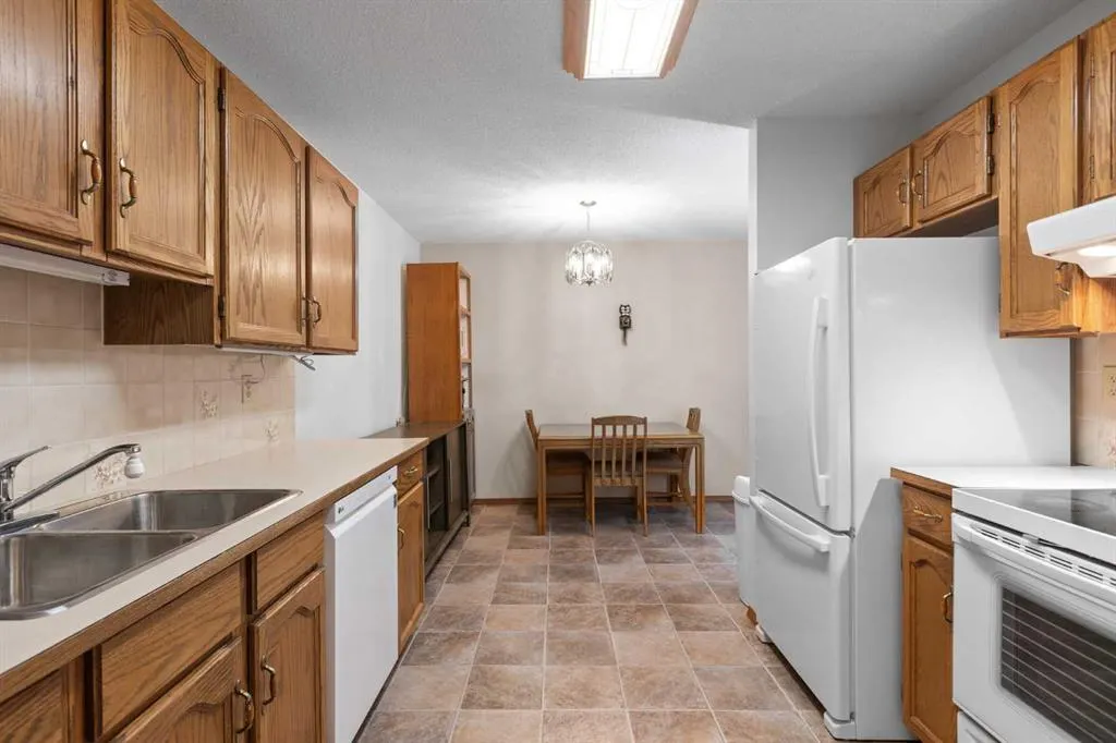 410 7 Street SW, #103