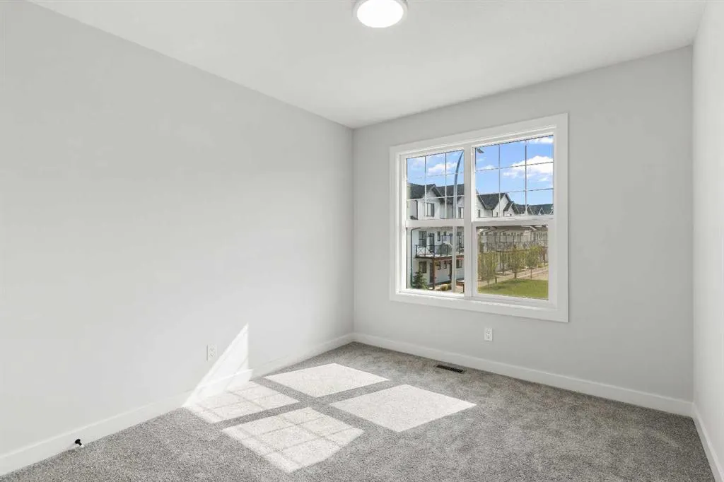 145 Amblefield Terrace NW