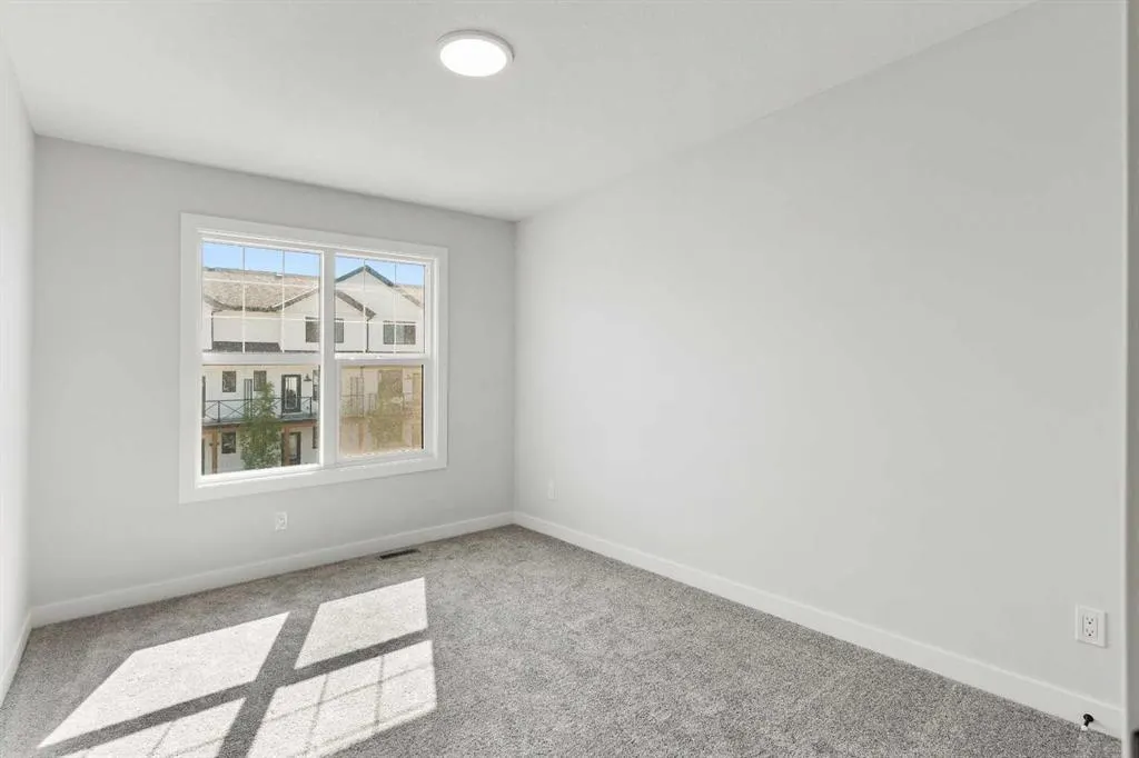 145 Amblefield Terrace NW