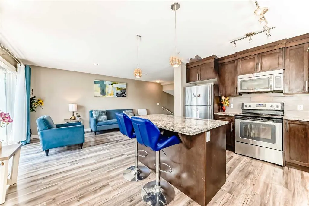 824 Skyview Ranch Grove