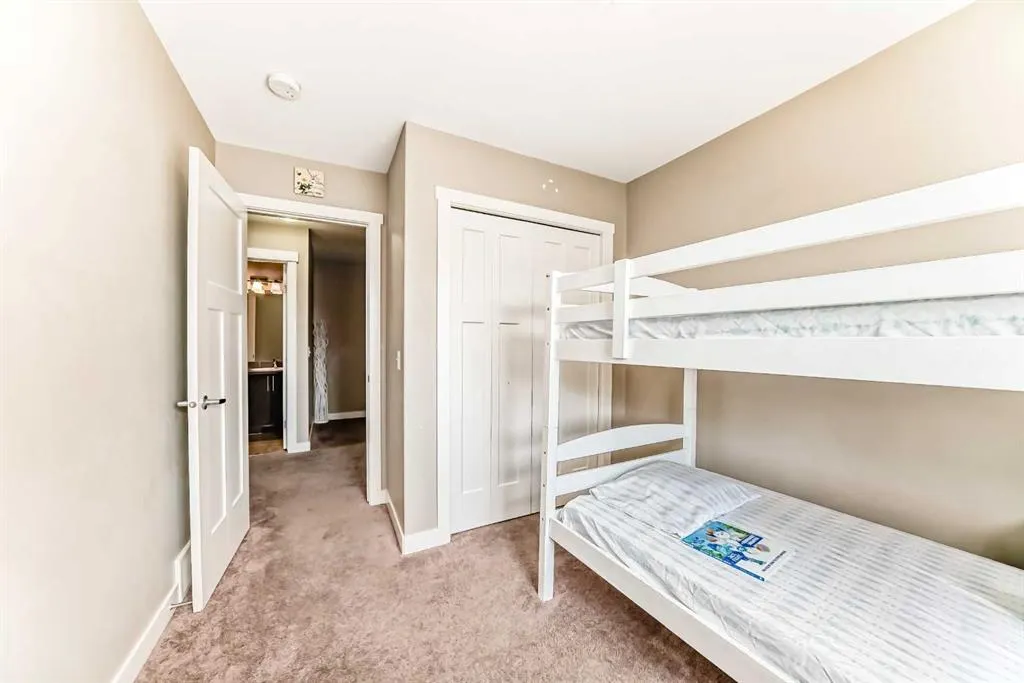 824 Skyview Ranch Grove