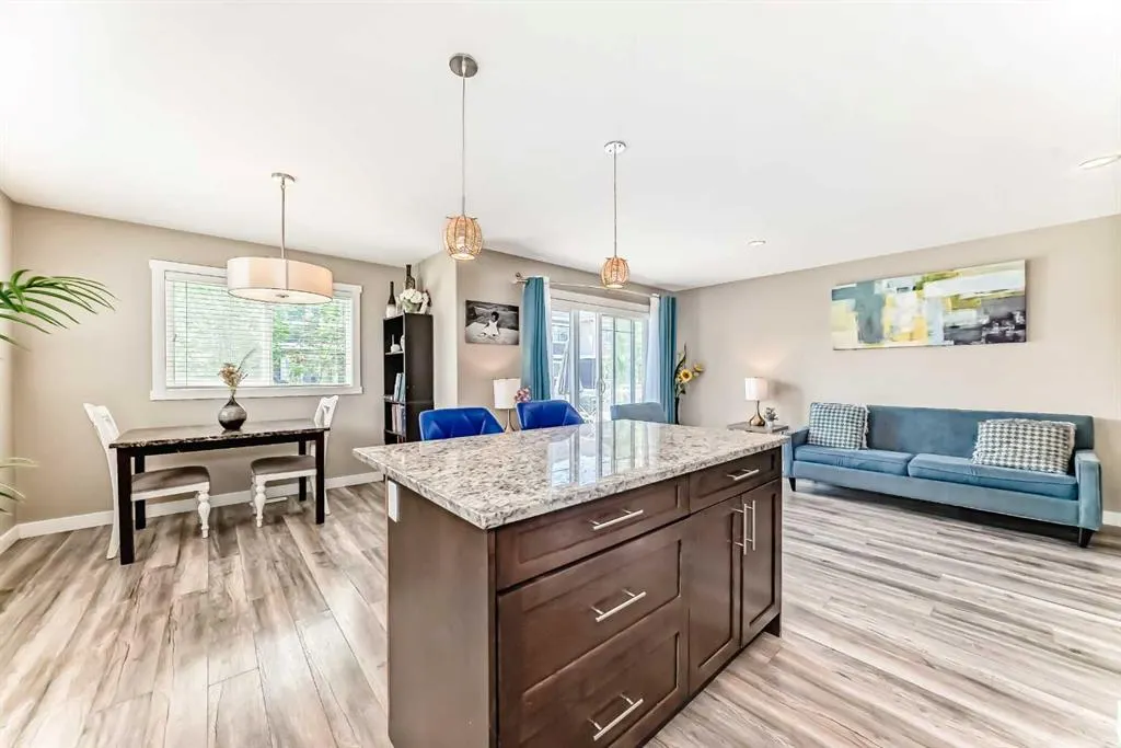 824 Skyview Ranch Grove