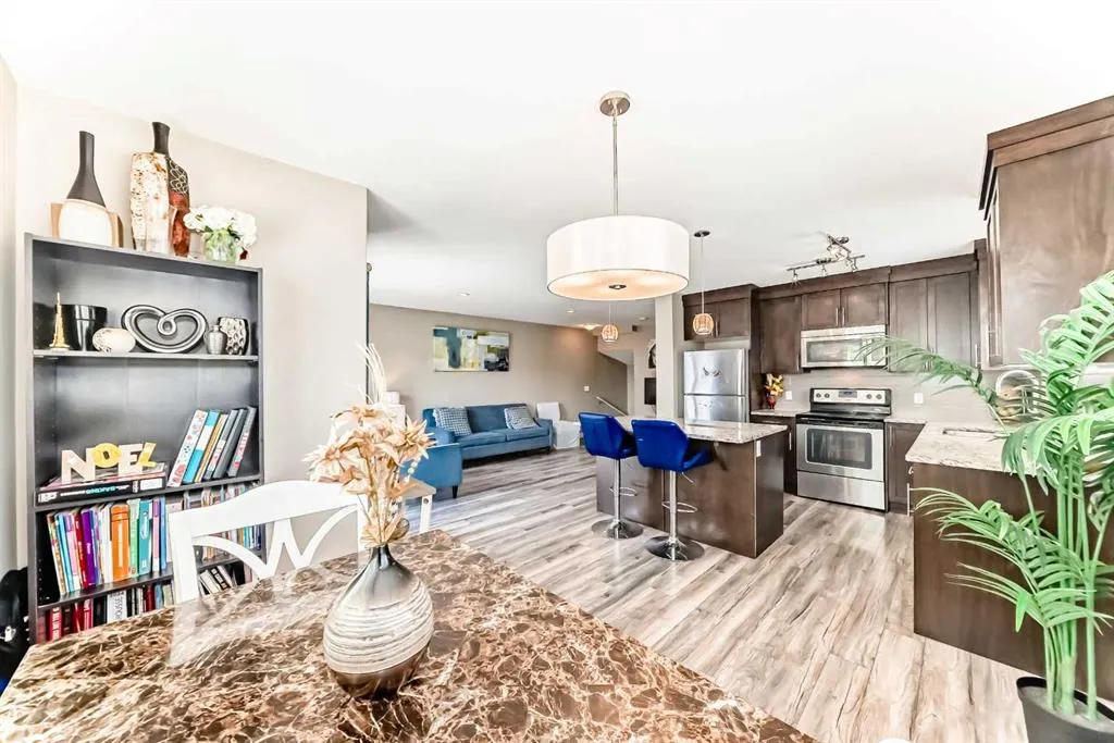 824 Skyview Ranch Grove