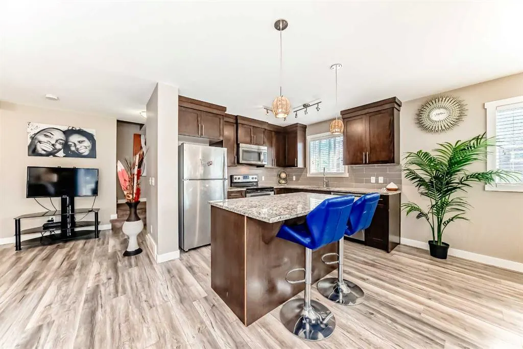 824 Skyview Ranch Grove