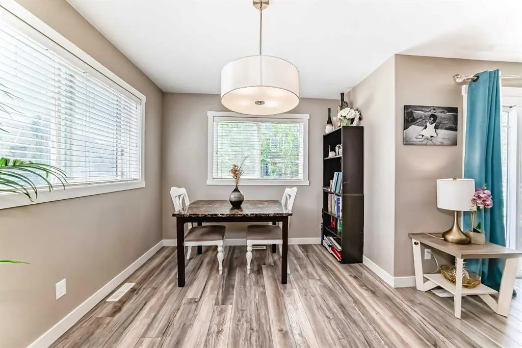 824 Skyview Ranch Grove