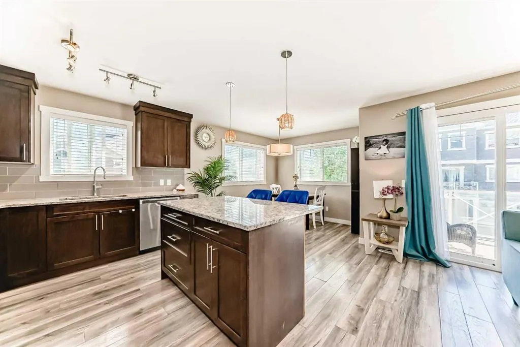 824 Skyview Ranch Grove
