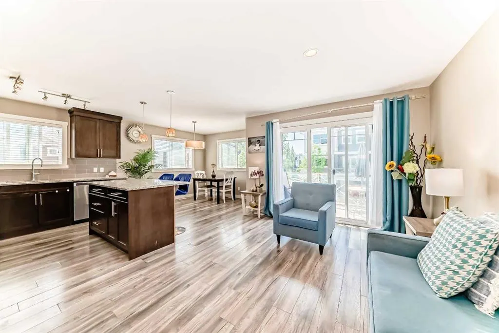 824 Skyview Ranch Grove