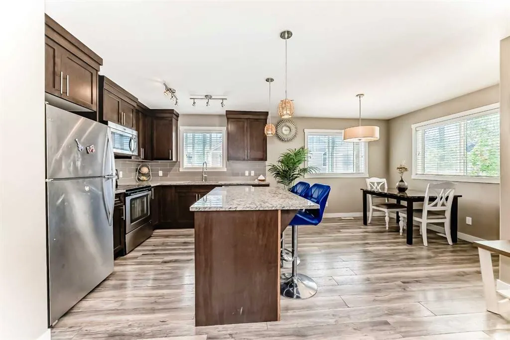 824 Skyview Ranch Grove