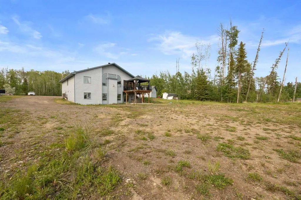 25 FREESTONE Way