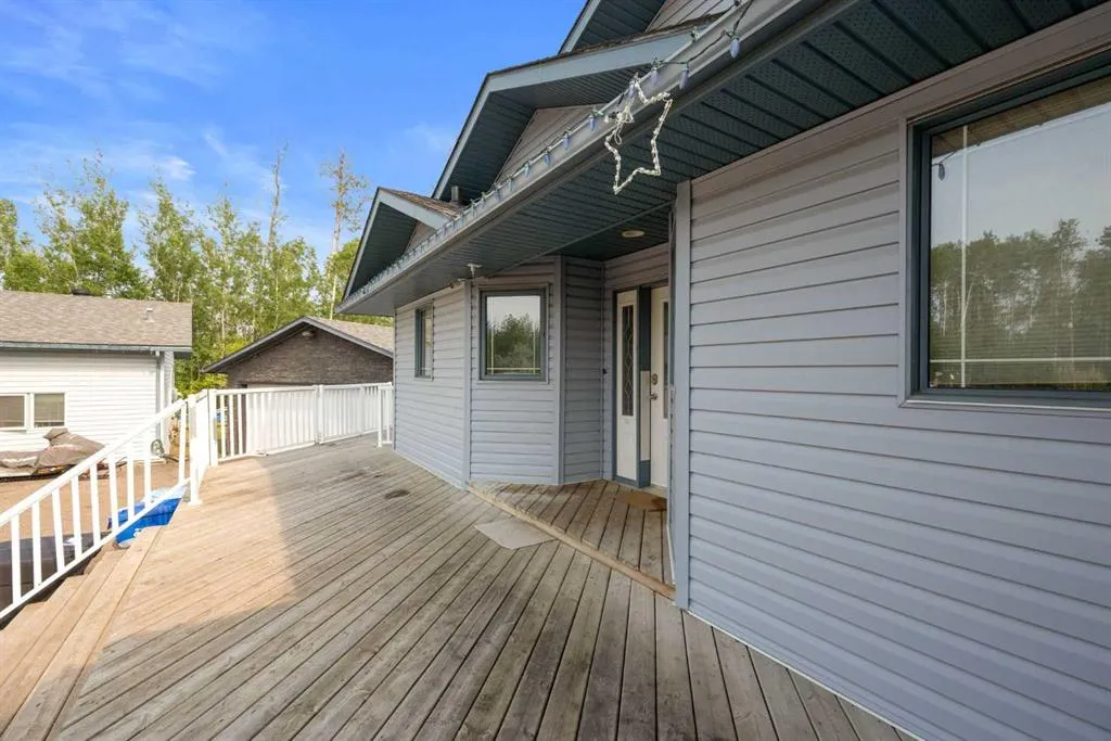 25 FREESTONE Way