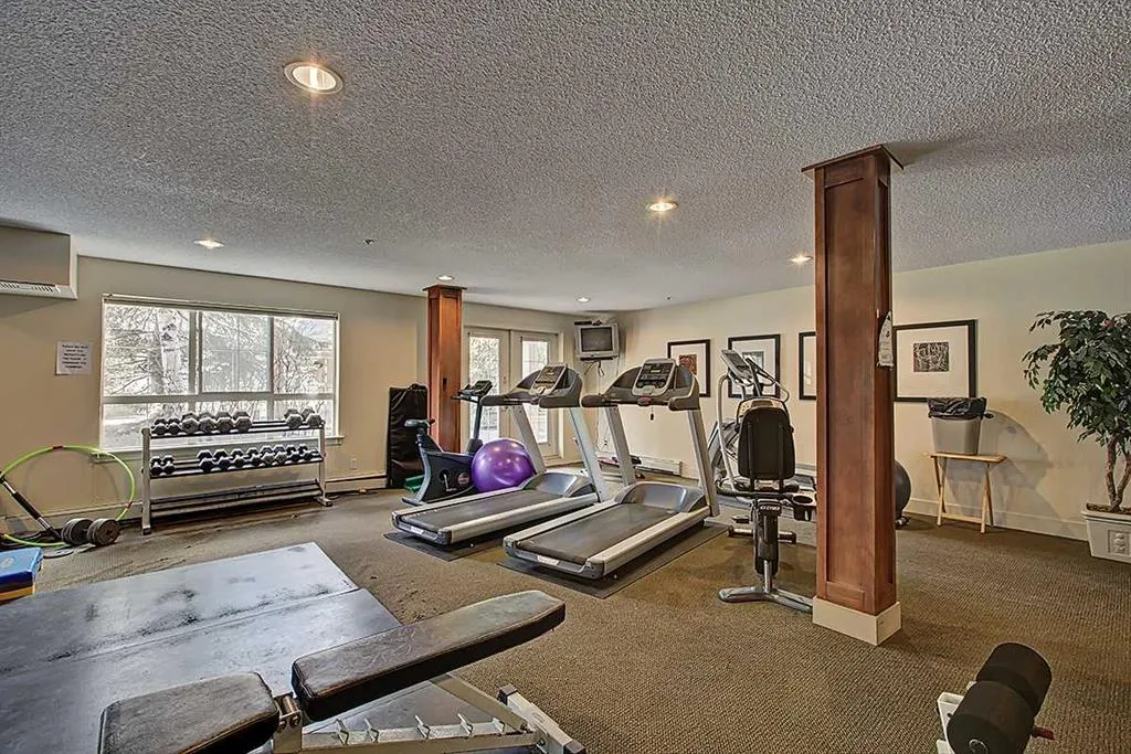 35 Richard Court SW, #456