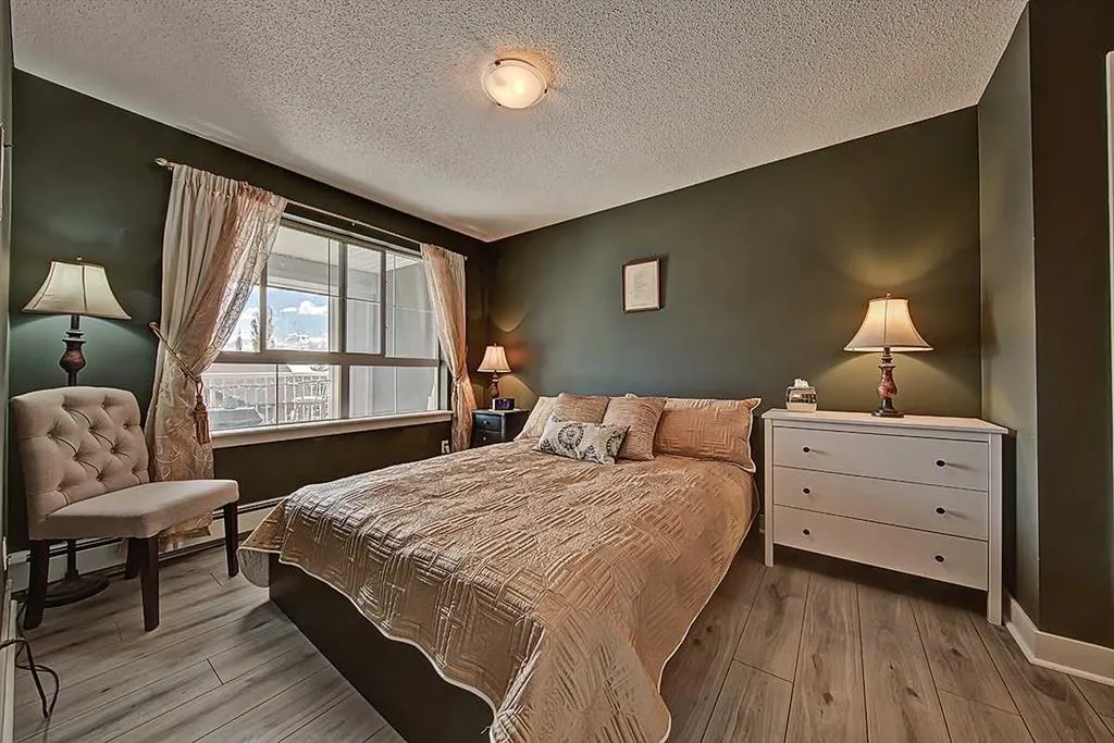 35 Richard Court SW, #456