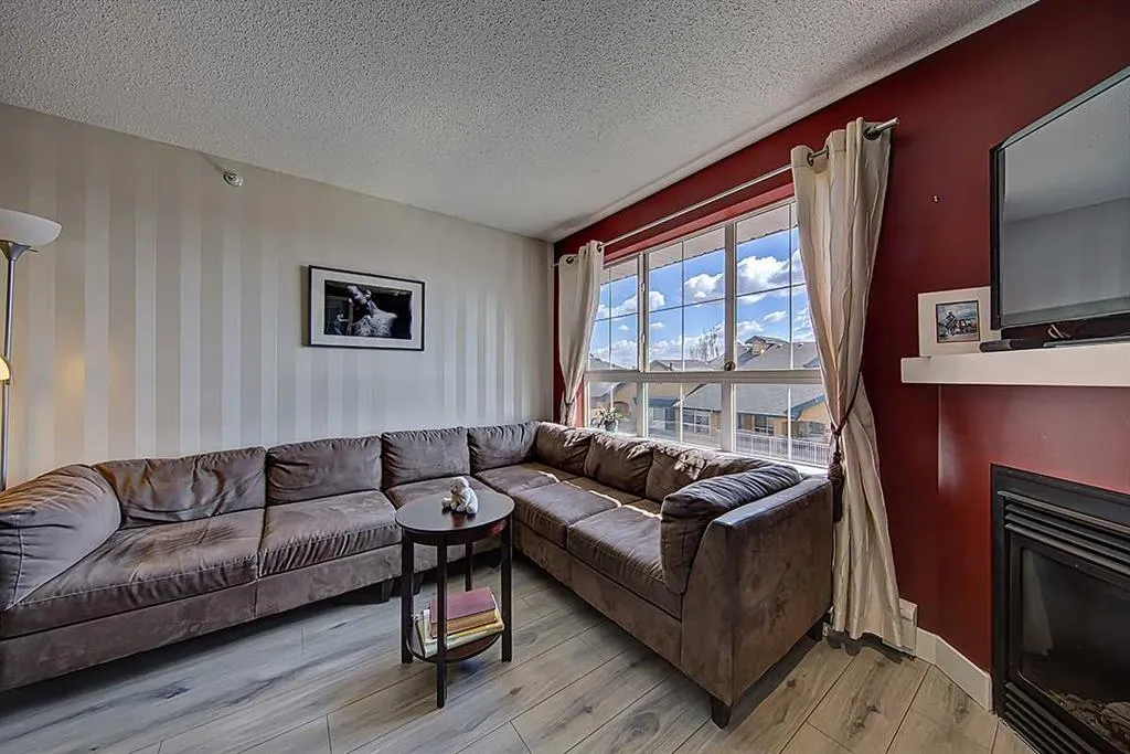 35 Richard Court SW, #456