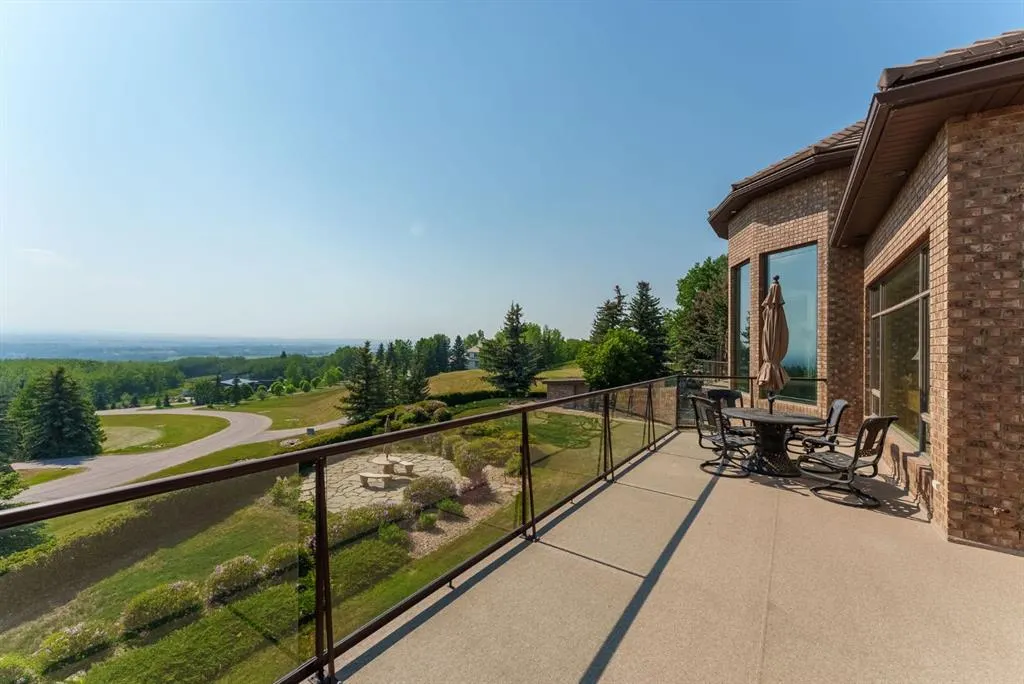 31 Pinnacle Ridge Drive SW