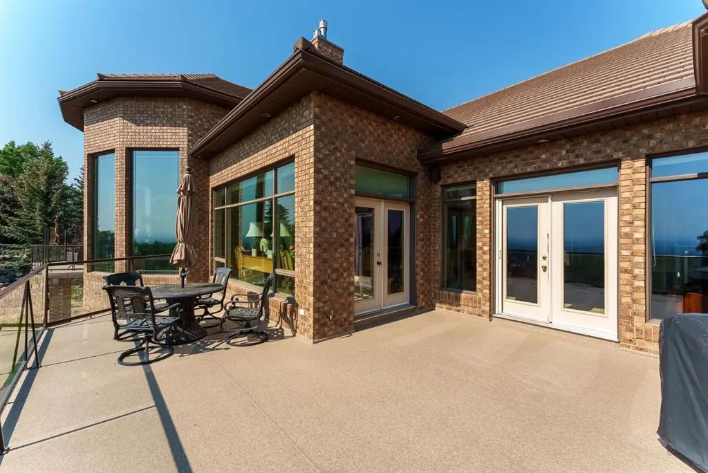 31 Pinnacle Ridge Drive SW