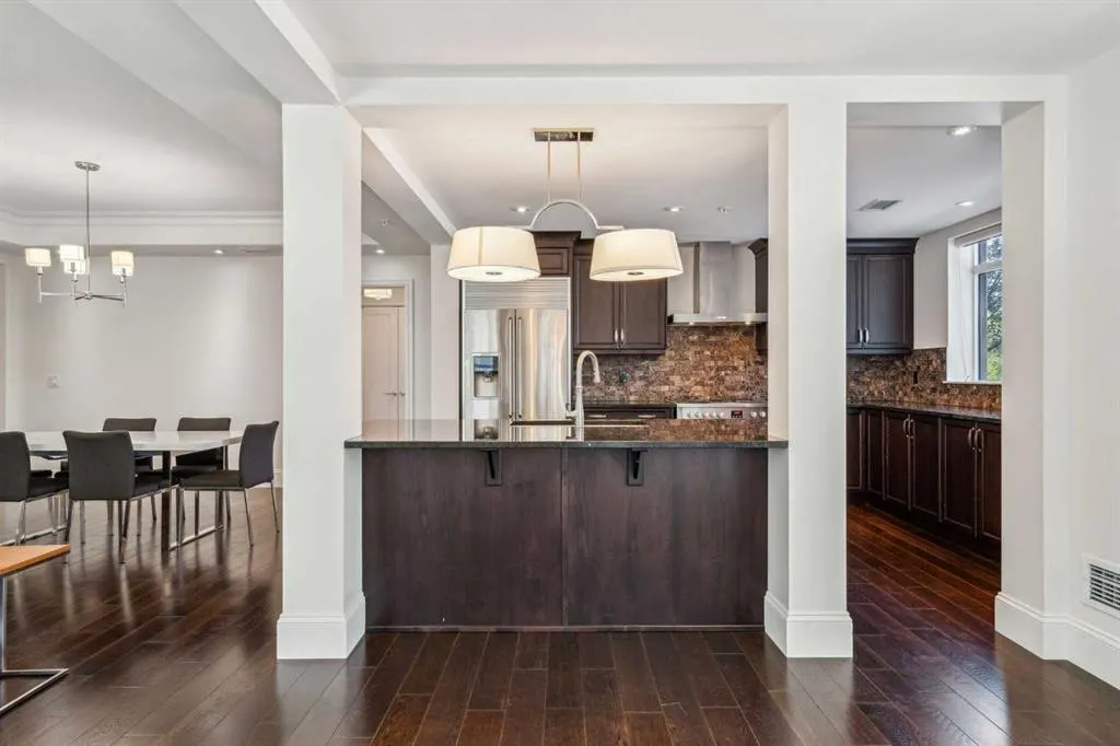 211 Quarry Way SE, #103
