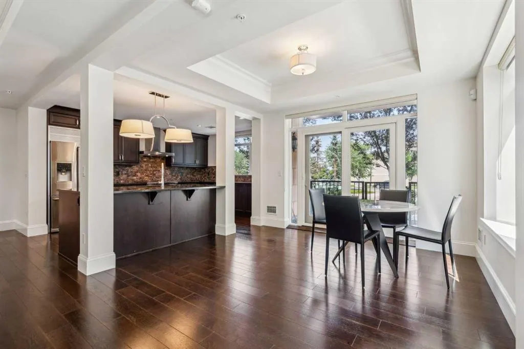 211 Quarry Way SE, #103