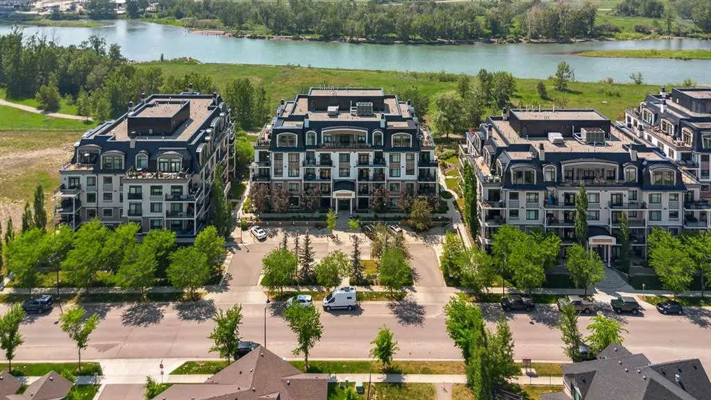 211 Quarry Way SE, #103