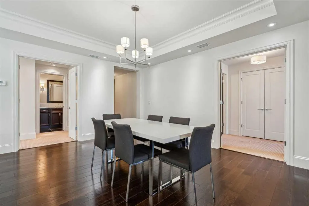 211 Quarry Way SE, #103