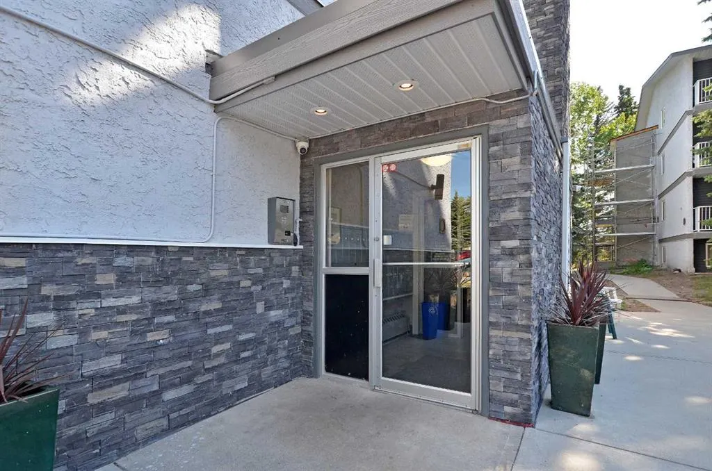 5601 Dalton Drive NW, #405C