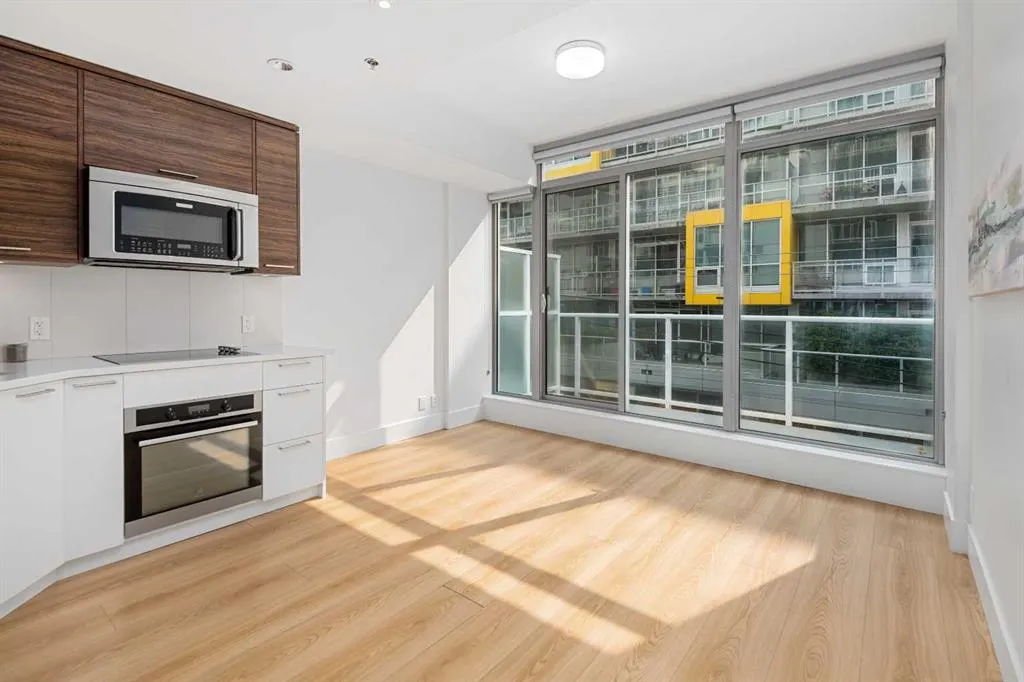 1087 2 Avenue NW, #310