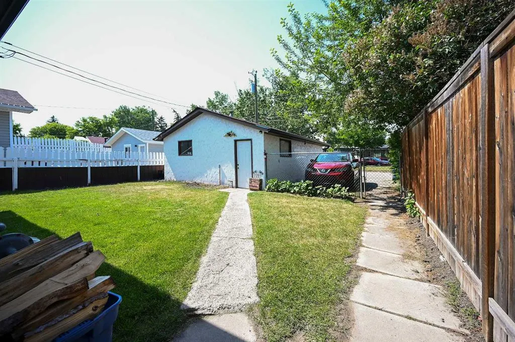 3252 Dover Ridge Drive SE