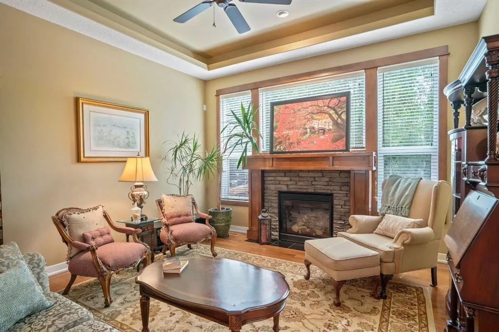 137 Elgin Estates Park SE