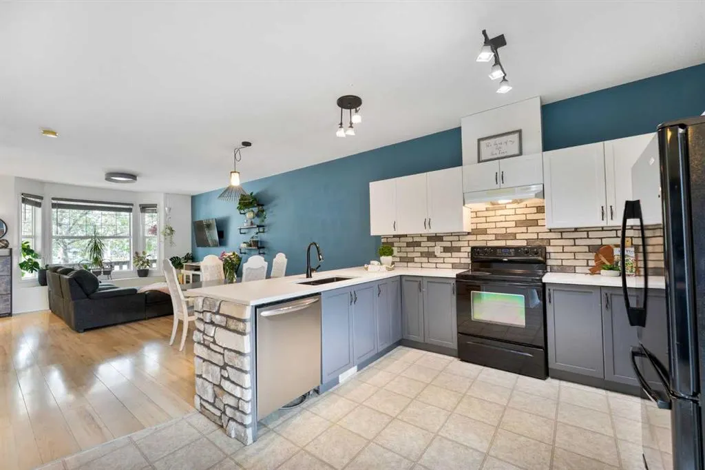 2006 Luxstone Boulevard, #106