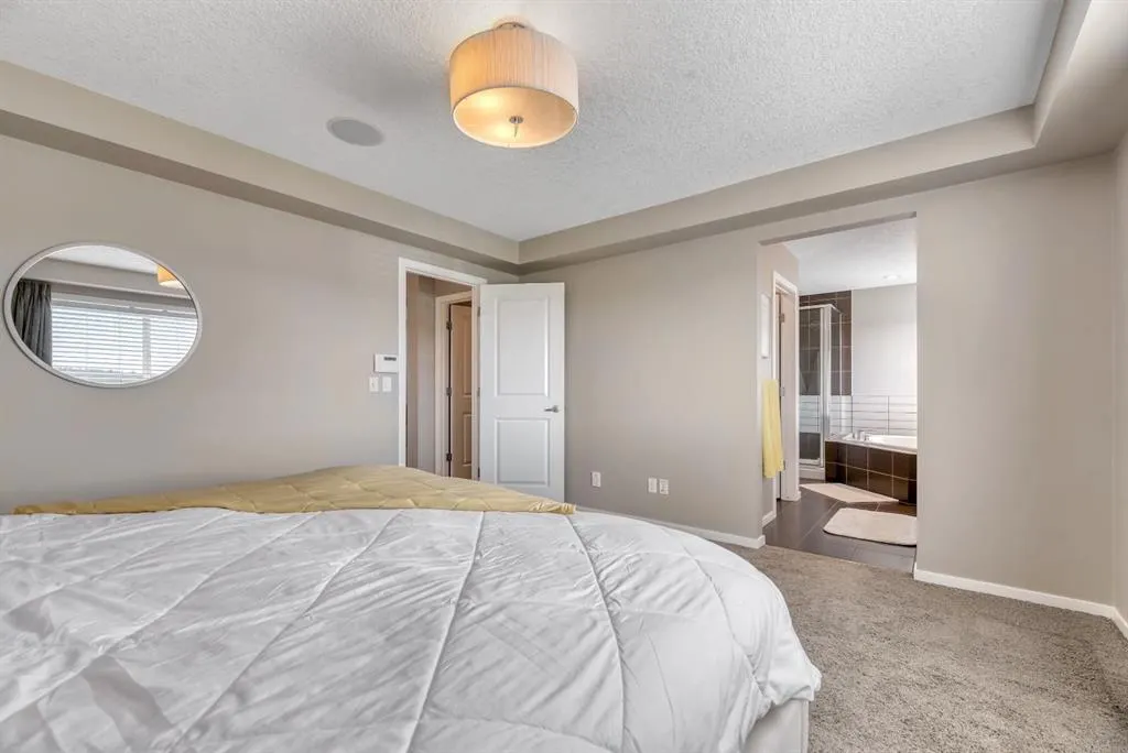 54 Chaparral Valley Square SE