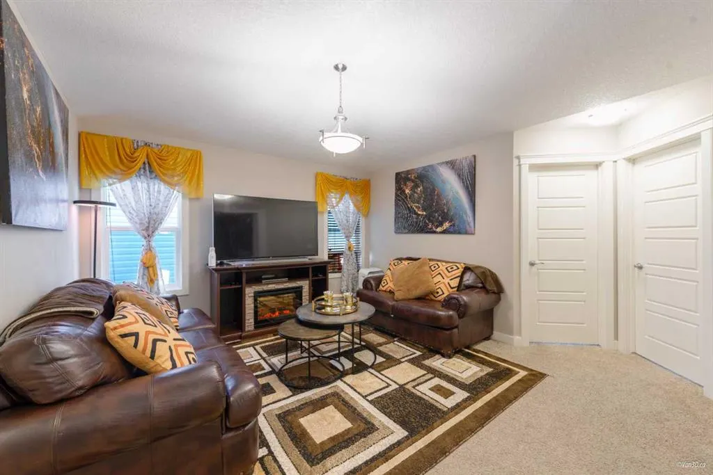 169 Redstone Common NE