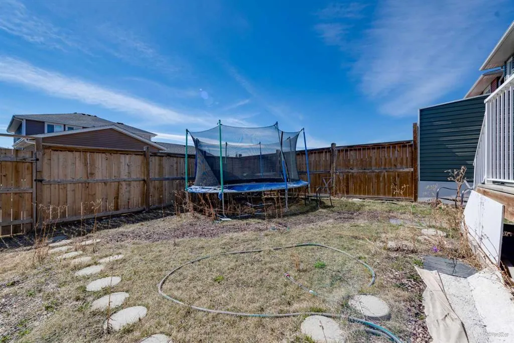 169 Redstone Common NE