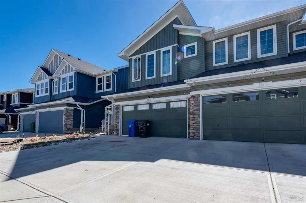 169 Redstone Common NE