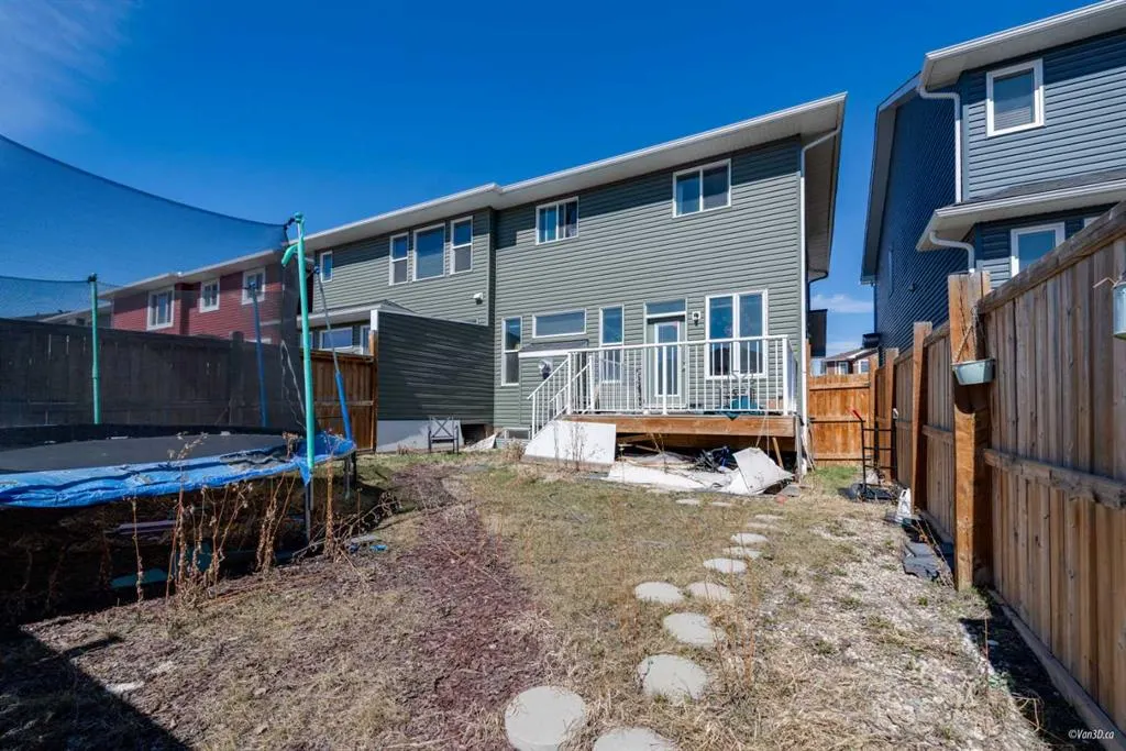 169 Redstone Common NE