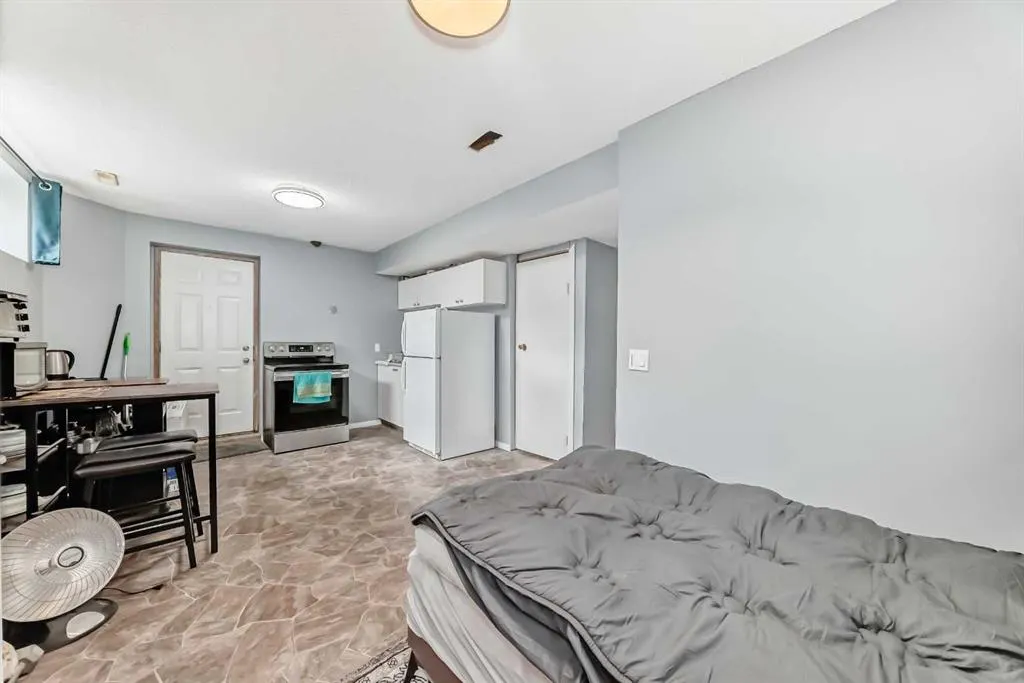 39 Martha's Meadow Close NE