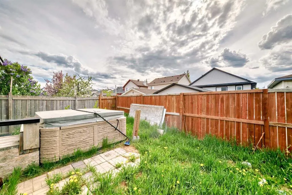 39 Martha's Meadow Close NE