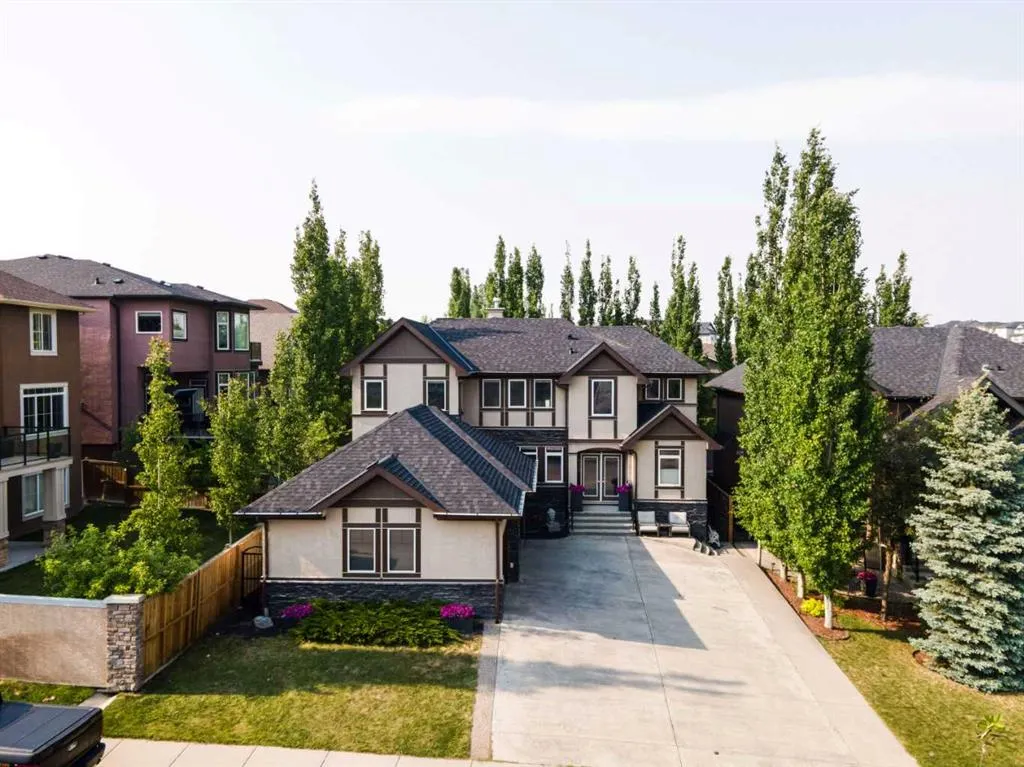 172 Panatella Crescent NW
