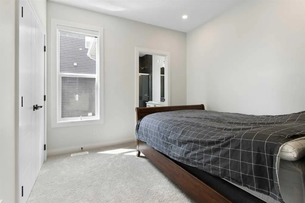 219 Chelsea Park
