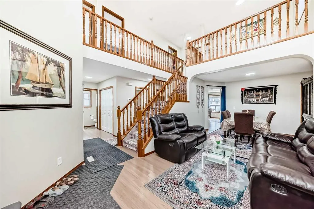 186 Saddleland Crescent NE