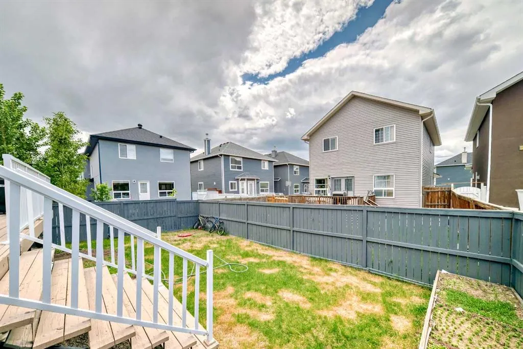 186 Saddleland Crescent NE