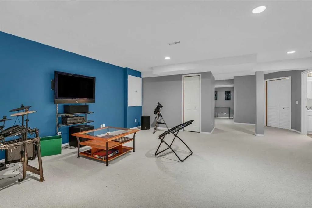 18562 Chaparral Manor SE
