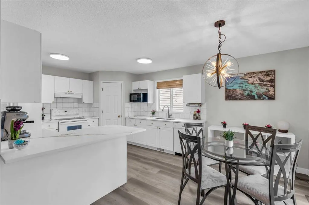18562 Chaparral Manor SE