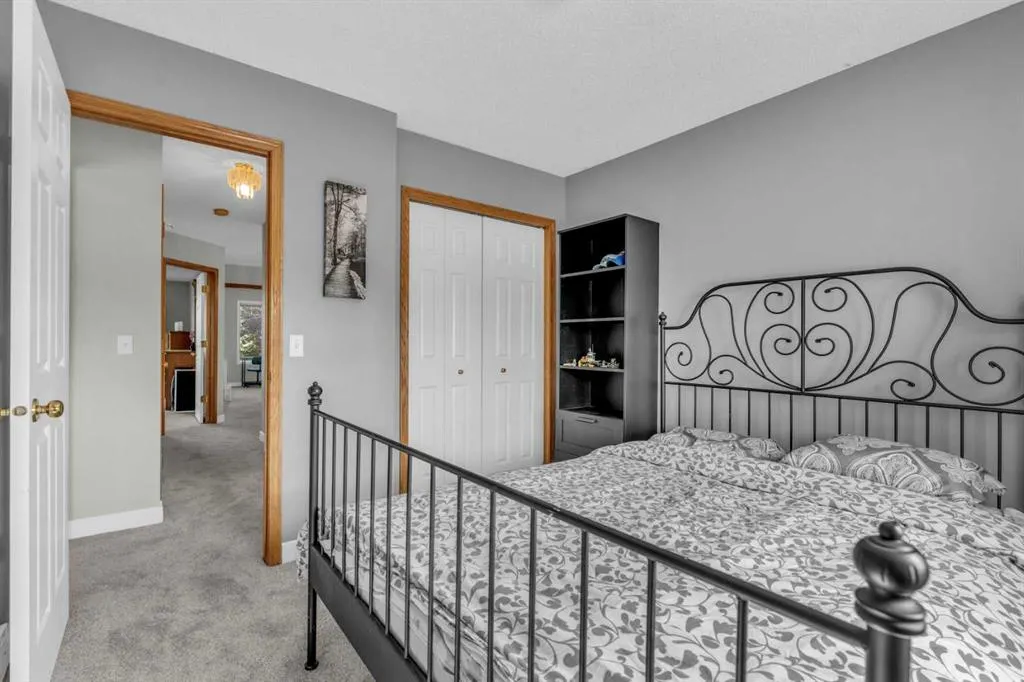 18562 Chaparral Manor SE