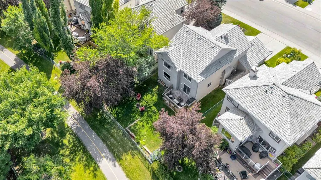 18562 Chaparral Manor SE