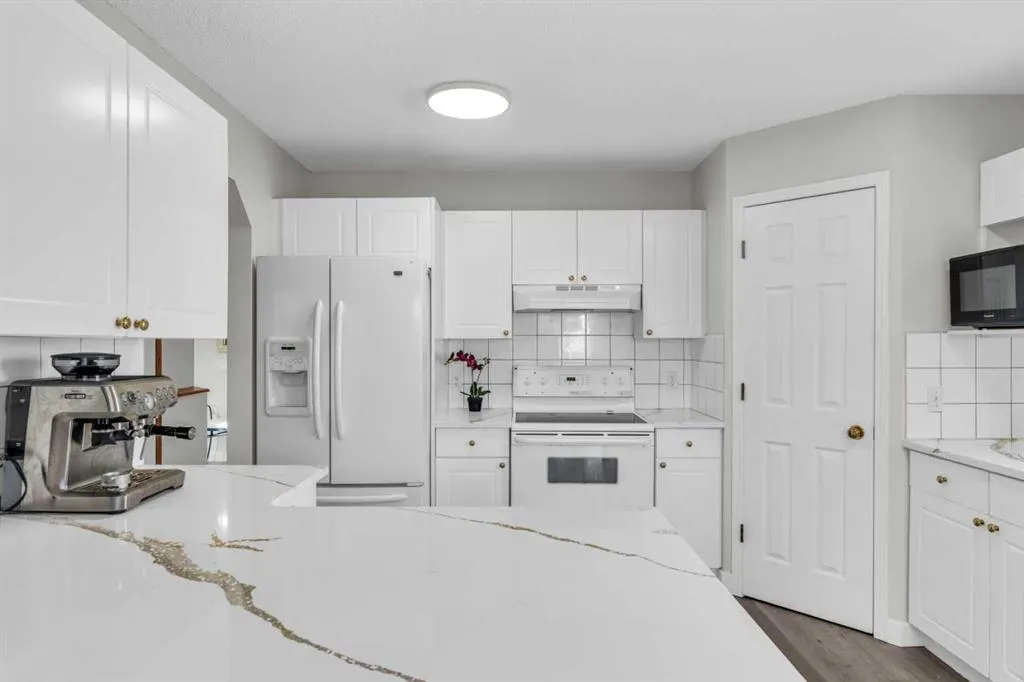 18562 Chaparral Manor SE