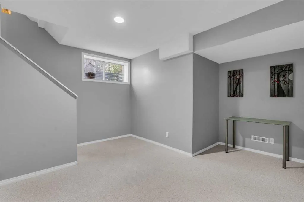 18562 Chaparral Manor SE