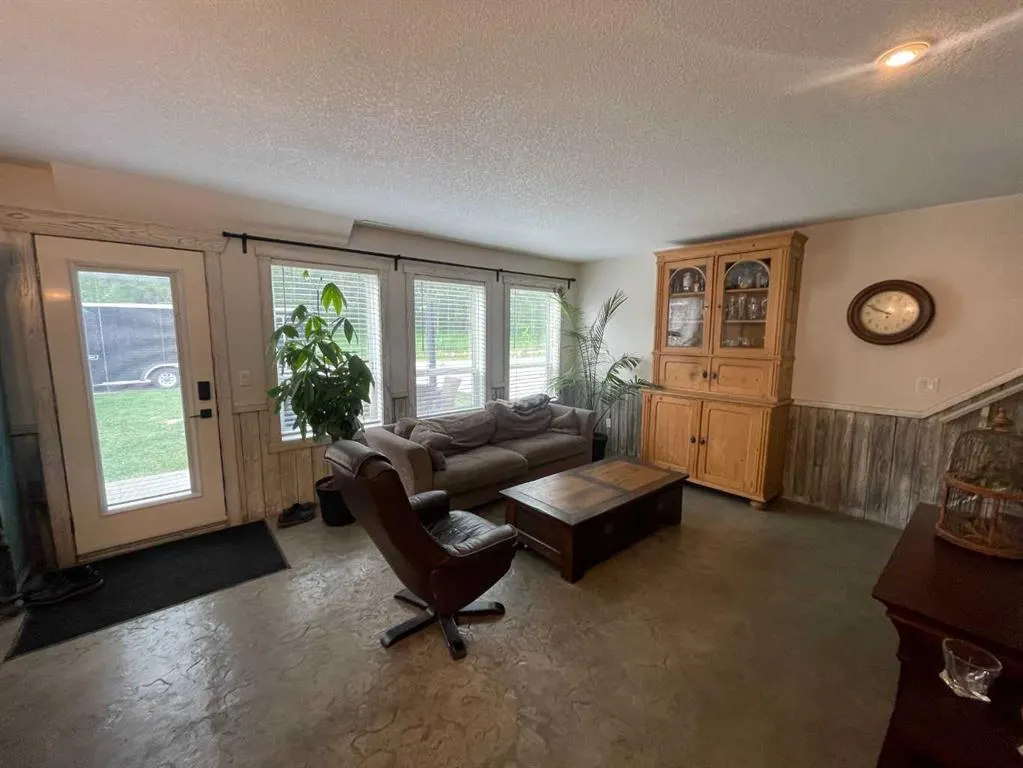 225 Valarosa Place