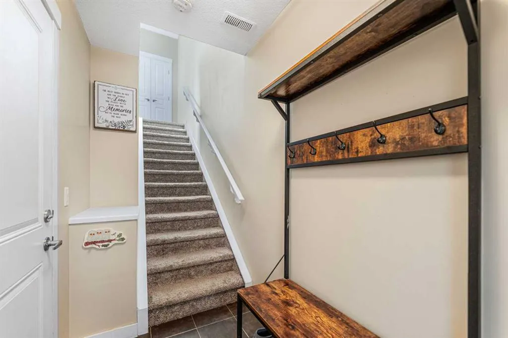 32 Horseshoe Crescent, #906