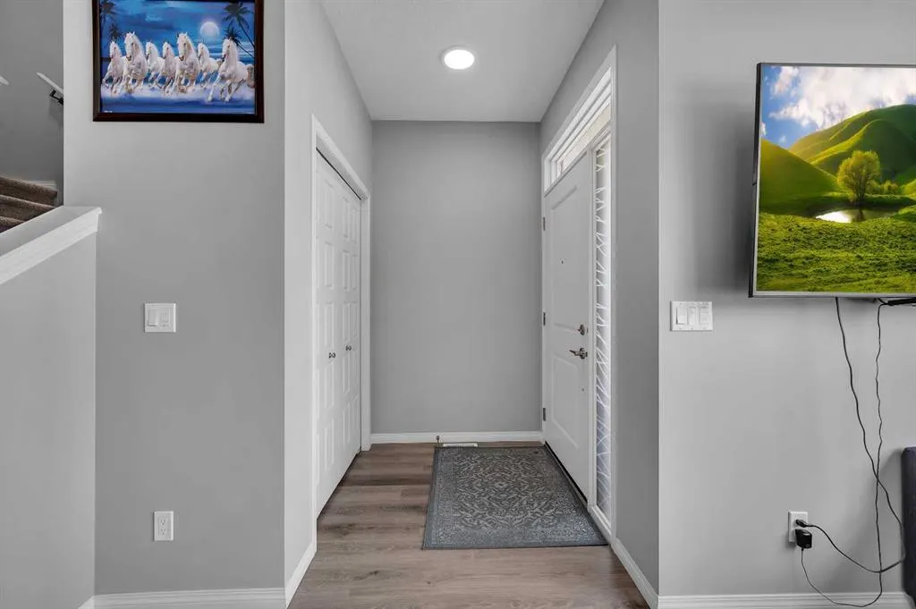 145 Corner Ridge Mews NE