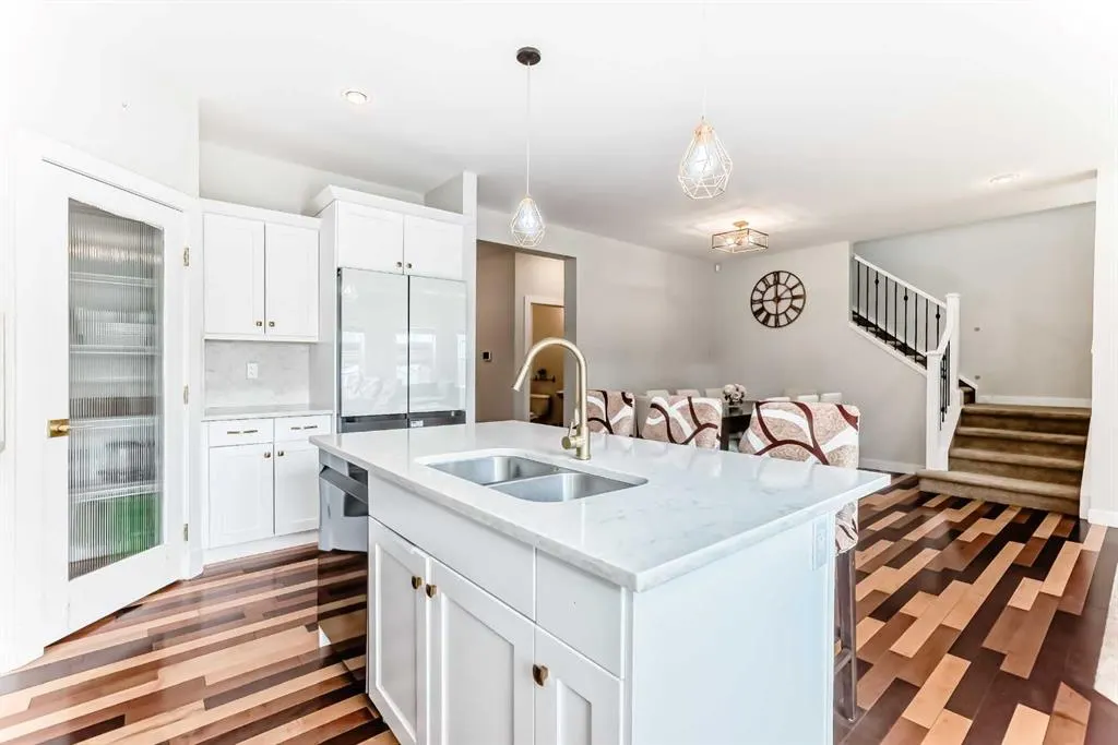 210 Copperleaf Bay SE